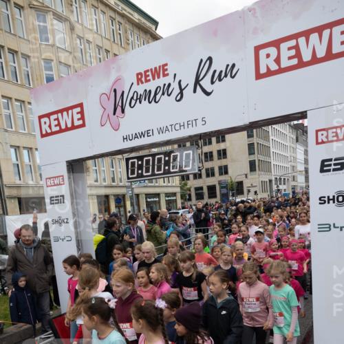 14.06.2026 - REWE Women's Run Michael Strokosch http://msf.ph/oto/9788879 14.06.2026 11:28:23 Laufen 5, 0, 00, 00, 340 meine-sportfotos.de