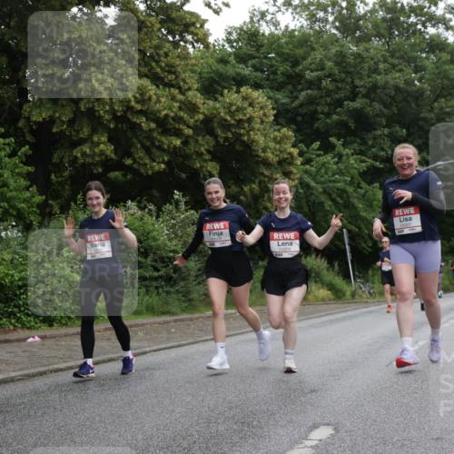 14.06.2026 - REWE Women's Run Jannik Wohlers http://msf.ph/oto/9789087 14.06.2026 10:01:55 Laufen 10007, 10008, 10009, 57 meine-sportfotos.de