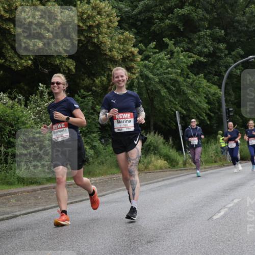 14.06.2026 - REWE Women's Run Jannik Wohlers http://msf.ph/oto/9789102 14.06.2026 10:01:59 Laufen 11098, 11099, 57 meine-sportfotos.de