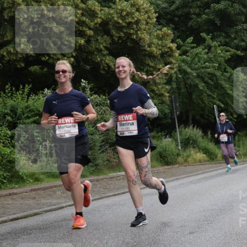 14.06.2026 - REWE Women's Run Jannik Wohlers http://msf.ph/oto/9789111 14.06.2026 10:02:00 Laufen 11098, 657, 11099 meine-sportfotos.de