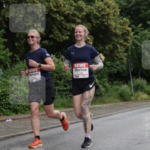 14.06.2026 - REWE Women's Run Jannik Wohlers http://msf.ph/oto/9789118 14.06.2026 10:02:00 Laufen 11098, 657, 11099, 57 meine-sportfotos.de