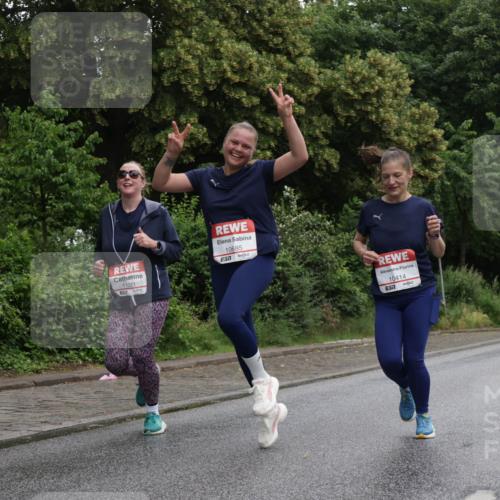 14.06.2026 - REWE Women's Run Jannik Wohlers http://msf.ph/oto/9789133 14.06.2026 10:02:05 Laufen 11021, 10685, 10414, 657 meine-sportfotos.de