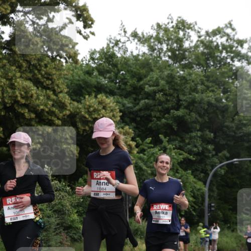 14.06.2026 - REWE Women's Run Jannik Wohlers http://msf.ph/oto/9789222 14.06.2026 10:02:12 Laufen 10888, 7, 11084, 10237, 57 meine-sportfotos.de