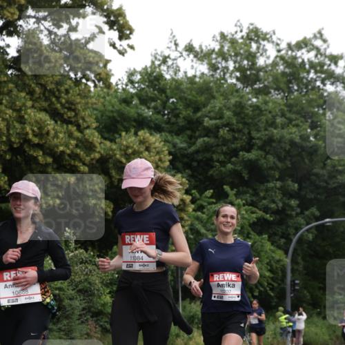14.06.2026 - REWE Women's Run Jannik Wohlers http://msf.ph/oto/9789224 14.06.2026 10:02:12 Laufen 10888, 11084, 10237, 517 meine-sportfotos.de