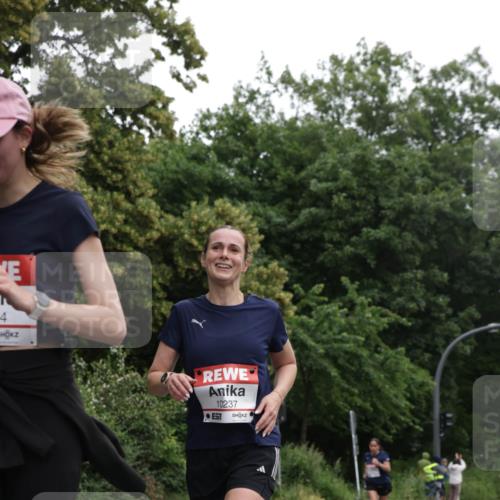 14.06.2026 - REWE Women's Run Jannik Wohlers http://msf.ph/oto/9789232 14.06.2026 10:02:13 Laufen 4, 10237, 57 meine-sportfotos.de