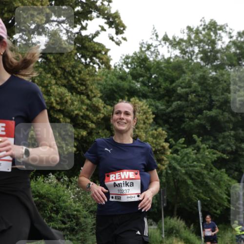 14.06.2026 - REWE Women's Run Jannik Wohlers http://msf.ph/oto/9789238 14.06.2026 10:02:13 Laufen 10237 meine-sportfotos.de