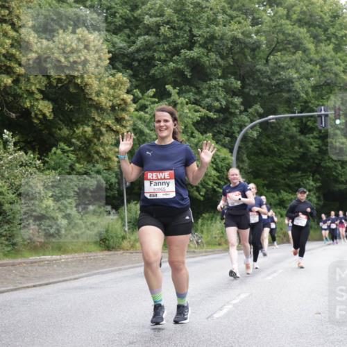 14.06.2026 - REWE Women's Run Jannik Wohlers http://msf.ph/oto/9789257 14.06.2026 10:02:18 Laufen 10965 meine-sportfotos.de