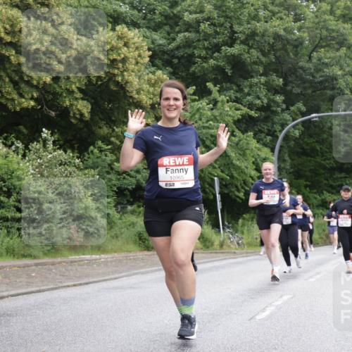 14.06.2026 - REWE Women's Run Jannik Wohlers http://msf.ph/oto/9789272 14.06.2026 10:02:19 Laufen 10965, 7 meine-sportfotos.de