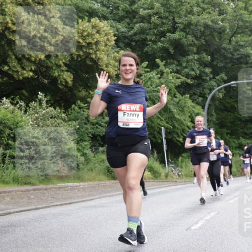 14.06.2026 - REWE Women's Run Jannik Wohlers http://msf.ph/oto/9789274 14.06.2026 10:02:19 Laufen 10965, 7 meine-sportfotos.de