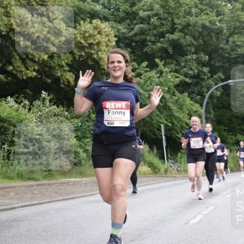 14.06.2026 - REWE Women's Run Jannik Wohlers http://msf.ph/oto/9789281 14.06.2026 10:02:19 Laufen 10965, 7 meine-sportfotos.de