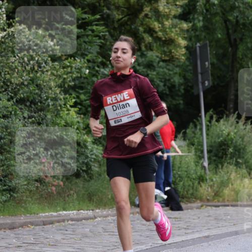 14.06.2026 - REWE Women's Run Jannik Wohlers http://msf.ph/oto/9789312 14.06.2026 09:41:24 Laufen 10328, 57 meine-sportfotos.de