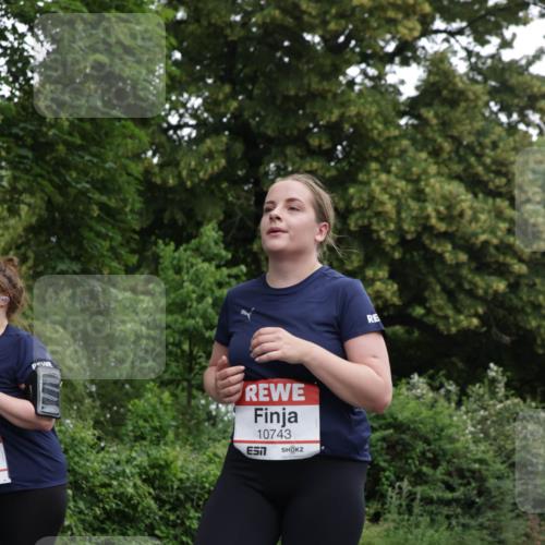 14.06.2026 - REWE Women's Run Jannik Wohlers http://msf.ph/oto/9789321 14.06.2026 10:02:24 Laufen 10743, 7 meine-sportfotos.de