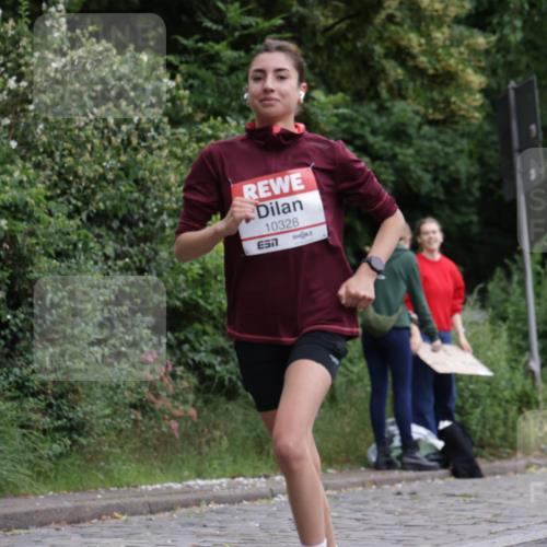14.06.2026 - REWE Women's Run Jannik Wohlers http://msf.ph/oto/9789322 14.06.2026 09:41:24 Laufen 10328, 7 meine-sportfotos.de