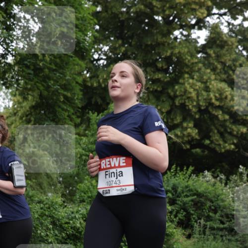 14.06.2026 - REWE Women's Run Jannik Wohlers http://msf.ph/oto/9789326 14.06.2026 10:02:24 Laufen 10743, 7 meine-sportfotos.de