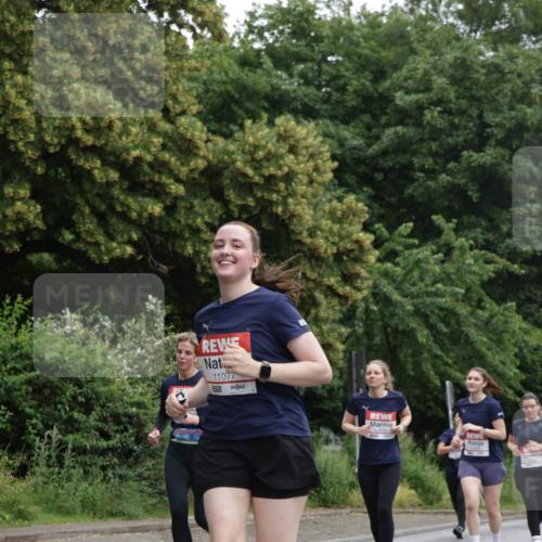 14.06.2026 - REWE Women's Run Jannik Wohlers http://msf.ph/oto/9789340 14.06.2026 10:02:25 Laufen 11077, 577 meine-sportfotos.de