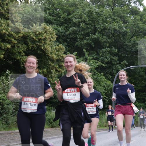 14.06.2026 - REWE Women's Run Jannik Wohlers http://msf.ph/oto/9789416 14.06.2026 10:02:32 Laufen 10350, 157, 11033, 10467, 5 meine-sportfotos.de