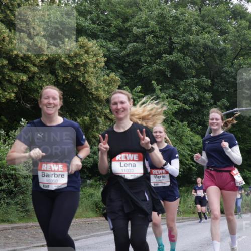 14.06.2026 - REWE Women's Run Jannik Wohlers http://msf.ph/oto/9789420 14.06.2026 10:02:32 Laufen 11033, 10350, 517, 10467, 7 meine-sportfotos.de