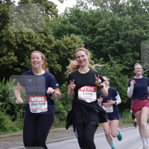 14.06.2026 - REWE Women's Run Jannik Wohlers http://msf.ph/oto/9789433 14.06.2026 10:02:33 Laufen 10350, 7, 11033, 10467 meine-sportfotos.de