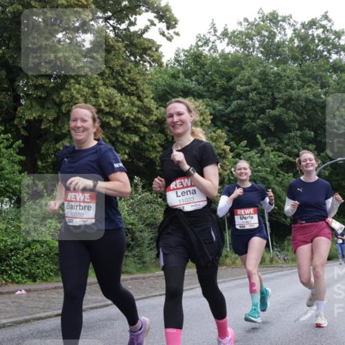 14.06.2026 - REWE Women's Run Jannik Wohlers http://msf.ph/oto/9789442 14.06.2026 10:02:33 Laufen 10350, 77, 11033, 10467 meine-sportfotos.de