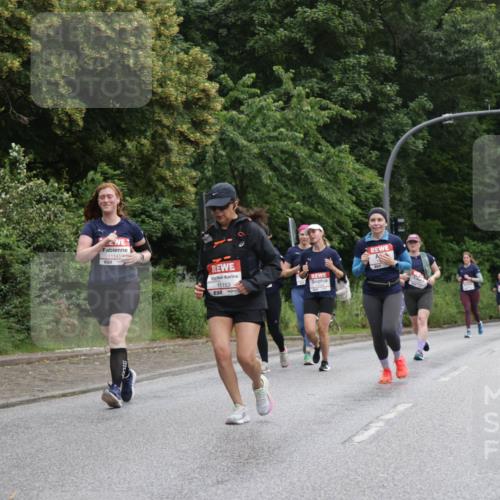 14.06.2026 - REWE Women's Run Jannik Wohlers http://msf.ph/oto/9789454 14.06.2026 10:02:38 Laufen 11145, 11153 meine-sportfotos.de