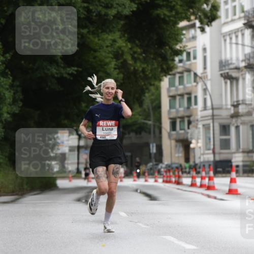 14.06.2026 - REWE Women's Run Jannik Wohlers http://msf.ph/oto/9789456 14.06.2026 09:42:40 Laufen 10020 meine-sportfotos.de