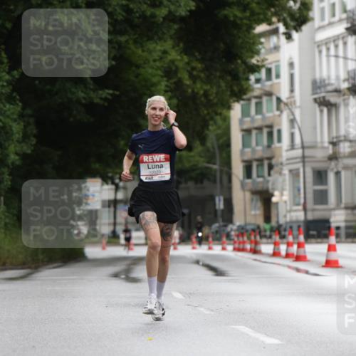 14.06.2026 - REWE Women's Run Jannik Wohlers http://msf.ph/oto/9789460 14.06.2026 09:42:40 Laufen 10020 meine-sportfotos.de