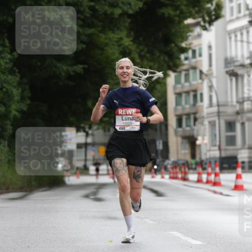14.06.2026 - REWE Women's Run Jannik Wohlers http://msf.ph/oto/9789467 14.06.2026 09:42:41 Laufen 10020, 57 meine-sportfotos.de