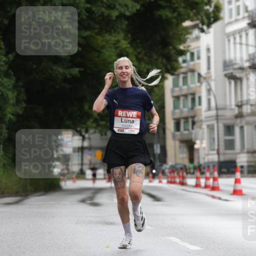 14.06.2026 - REWE Women's Run Jannik Wohlers http://msf.ph/oto/9789471 14.06.2026 09:42:41 Laufen 10020, 7 meine-sportfotos.de