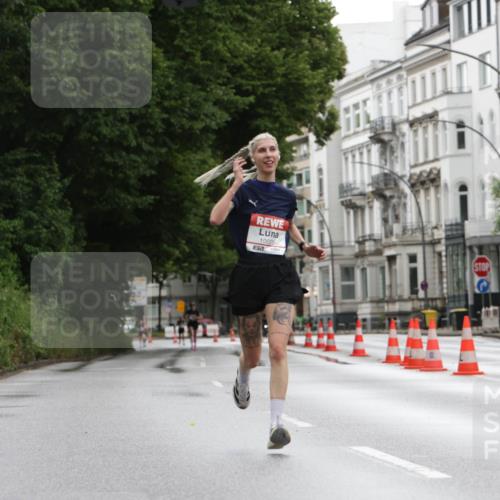 14.06.2026 - REWE Women's Run Jannik Wohlers http://msf.ph/oto/9789483 14.06.2026 09:42:42 Laufen 10020, 57 meine-sportfotos.de