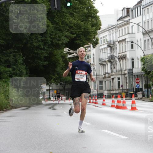 14.06.2026 - REWE Women's Run Jannik Wohlers http://msf.ph/oto/9789486 14.06.2026 09:42:42 Laufen 10020 meine-sportfotos.de