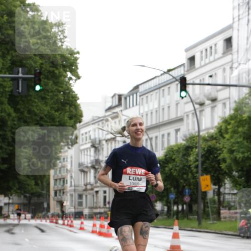 14.06.2026 - REWE Women's Run Jannik Wohlers http://msf.ph/oto/9789500 14.06.2026 09:42:43 Laufen 10020 meine-sportfotos.de