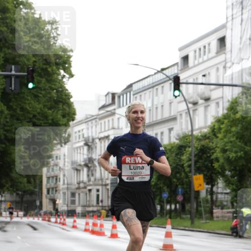 14.06.2026 - REWE Women's Run Jannik Wohlers http://msf.ph/oto/9789503 14.06.2026 09:42:43 Laufen 10020, 01 meine-sportfotos.de