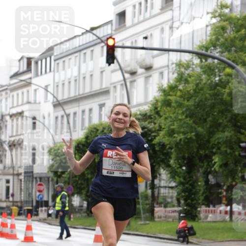 14.06.2026 - REWE Women's Run Jannik Wohlers http://msf.ph/oto/9789743 14.06.2026 09:43:25 Laufen 11520 meine-sportfotos.de