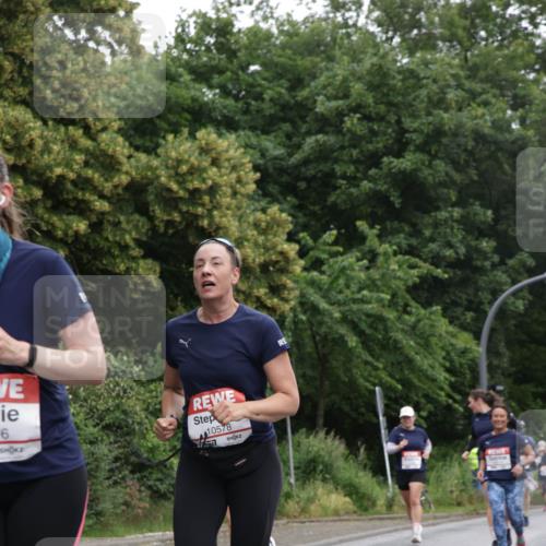 14.06.2026 - REWE Women's Run Jannik Wohlers http://msf.ph/oto/9789762 14.06.2026 10:03:02 Laufen 6, 10578 meine-sportfotos.de