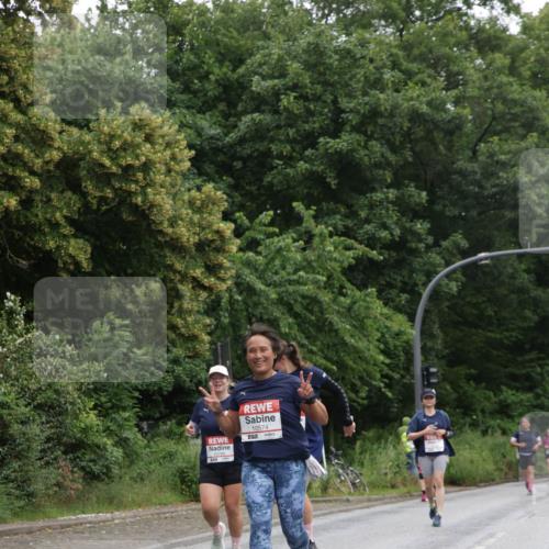 14.06.2026 - REWE Women's Run Jannik Wohlers http://msf.ph/oto/9789783 14.06.2026 10:03:05 Laufen 10574 meine-sportfotos.de