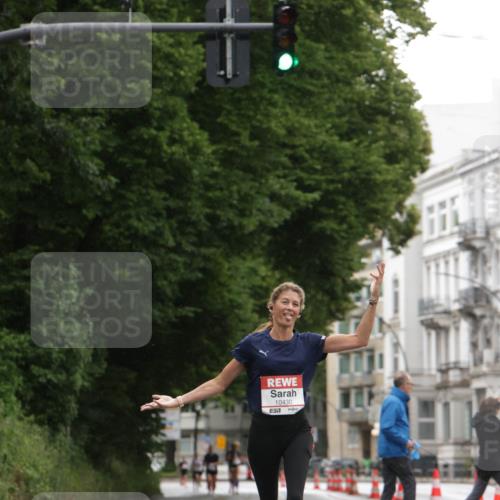 14.06.2026 - REWE Women's Run Jannik Wohlers http://msf.ph/oto/9789796 14.06.2026 09:43:29 Laufen 10430, 7 meine-sportfotos.de