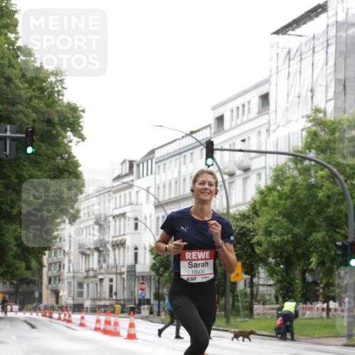 14.06.2026 - REWE Women's Run Jannik Wohlers http://msf.ph/oto/9789816 14.06.2026 09:43:31 Laufen 10430 meine-sportfotos.de