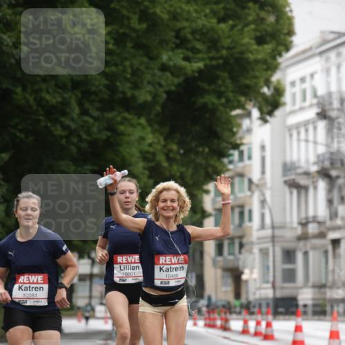 14.06.2026 - REWE Women's Run Jannik Wohlers http://msf.ph/oto/9789860 14.06.2026 09:43:51 Laufen 10081, 7, 10601, 57, 10488, 7 meine-sportfotos.de