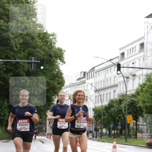 14.06.2026 - REWE Women's Run Jannik Wohlers http://msf.ph/oto/9789899 14.06.2026 09:43:54 Laufen 10081, 7, 10601, 10488, 57, 01 meine-sportfotos.de