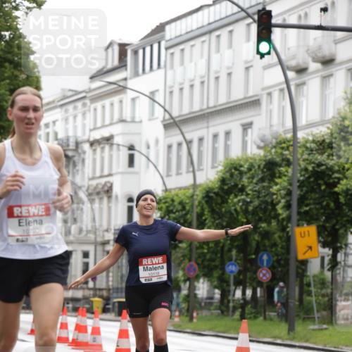 14.06.2026 - REWE Women's Run Jannik Wohlers http://msf.ph/oto/9789976 14.06.2026 09:44:07 Laufen 10790, 10118, 7 meine-sportfotos.de