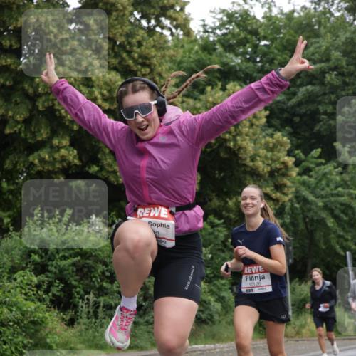 14.06.2026 - REWE Women's Run Jannik Wohlers http://msf.ph/oto/9789979 14.06.2026 10:03:23 Laufen 3, 10126, 7 meine-sportfotos.de