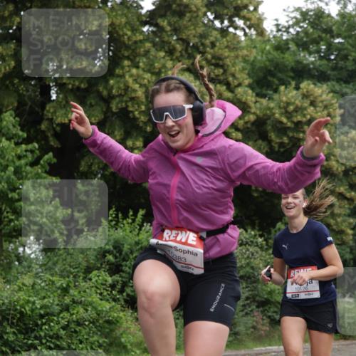 14.06.2026 - REWE Women's Run Jannik Wohlers http://msf.ph/oto/9789987 14.06.2026 10:03:23 Laufen 10383, 10126, 51 meine-sportfotos.de