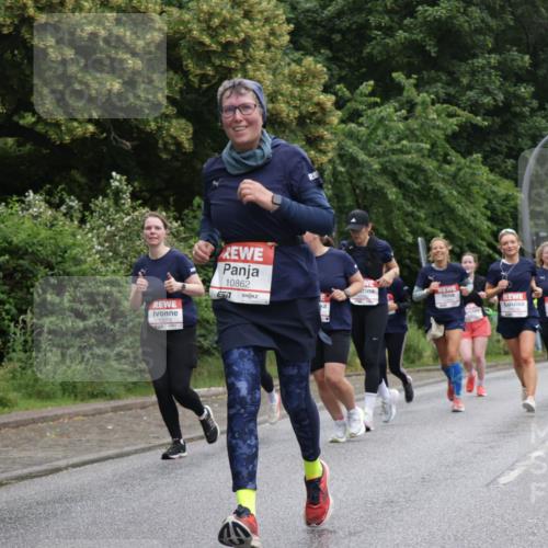 14.06.2026 - REWE Women's Run Jannik Wohlers http://msf.ph/oto/9790161 14.06.2026 10:03:34 Laufen 10862 meine-sportfotos.de