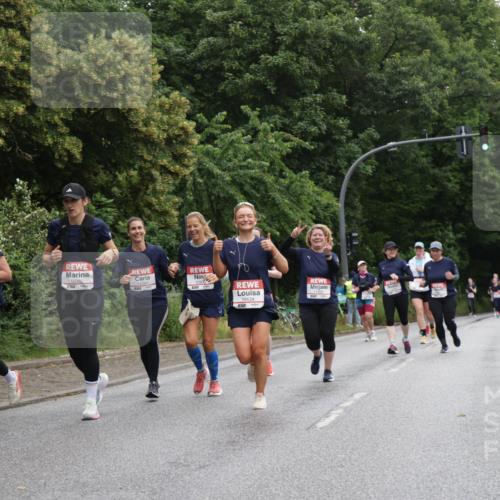 14.06.2026 - REWE Women's Run Jannik Wohlers http://msf.ph/oto/9790178 14.06.2026 10:03:35 Laufen 10382, 11284, 10124 meine-sportfotos.de