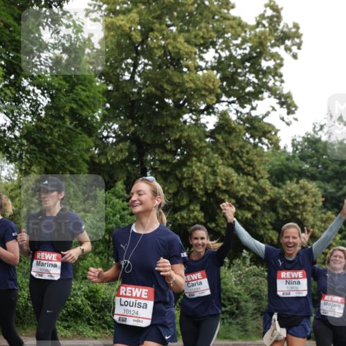 14.06.2026 - REWE Women's Run Jannik Wohlers http://msf.ph/oto/9790193 14.06.2026 10:03:37 Laufen 10382, 10124, 11284, 10800, 57, 11455, 7 meine-sportfotos.de
