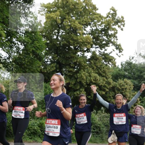 14.06.2026 - REWE Women's Run Jannik Wohlers http://msf.ph/oto/9790195 14.06.2026 10:03:38 Laufen 10382, 10124, 7, 11284, 10800, 11455 meine-sportfotos.de