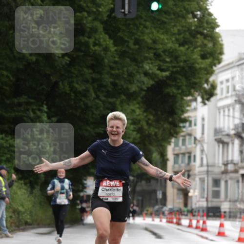 14.06.2026 - REWE Women's Run Jannik Wohlers http://msf.ph/oto/9790203 14.06.2026 09:44:28 Laufen 10573, 7 meine-sportfotos.de