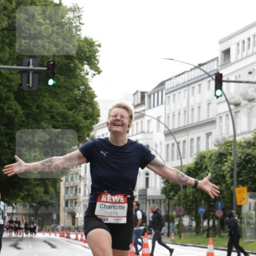 14.06.2026 - REWE Women's Run Jannik Wohlers http://msf.ph/oto/9790262 14.06.2026 09:44:30 Laufen 10573, 1 meine-sportfotos.de
