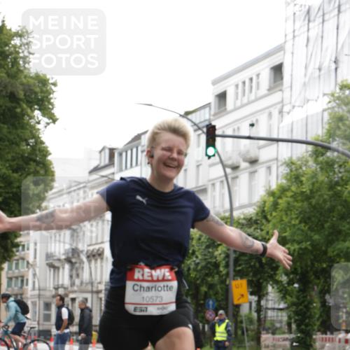 14.06.2026 - REWE Women's Run Jannik Wohlers http://msf.ph/oto/9790276 14.06.2026 09:44:31 Laufen 10573, 1 meine-sportfotos.de