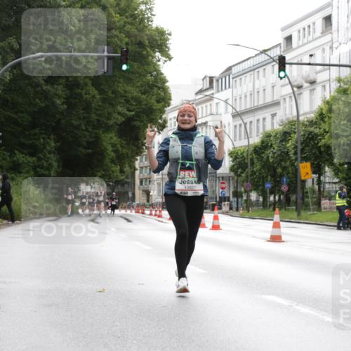 14.06.2026 - REWE Women's Run Jannik Wohlers http://msf.ph/oto/9790314 14.06.2026 09:44:35 Laufen 10827, 57, 01 meine-sportfotos.de